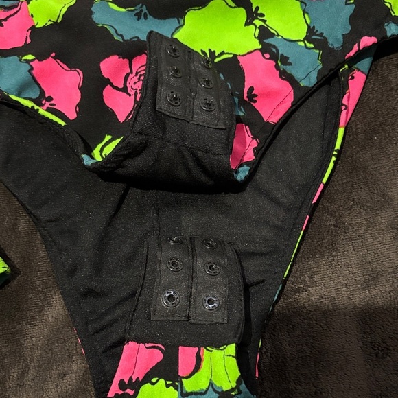 Zara Floral V-Neck Bodysuit - Black, Pink, Green - Picture 4 of 7
